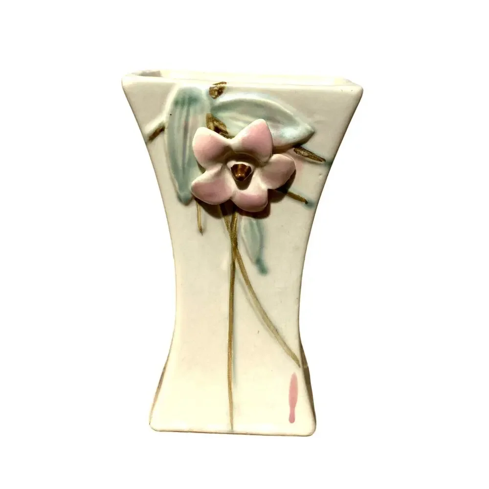 Vintage 1946 McCoy Blossomtime Vase 6.25